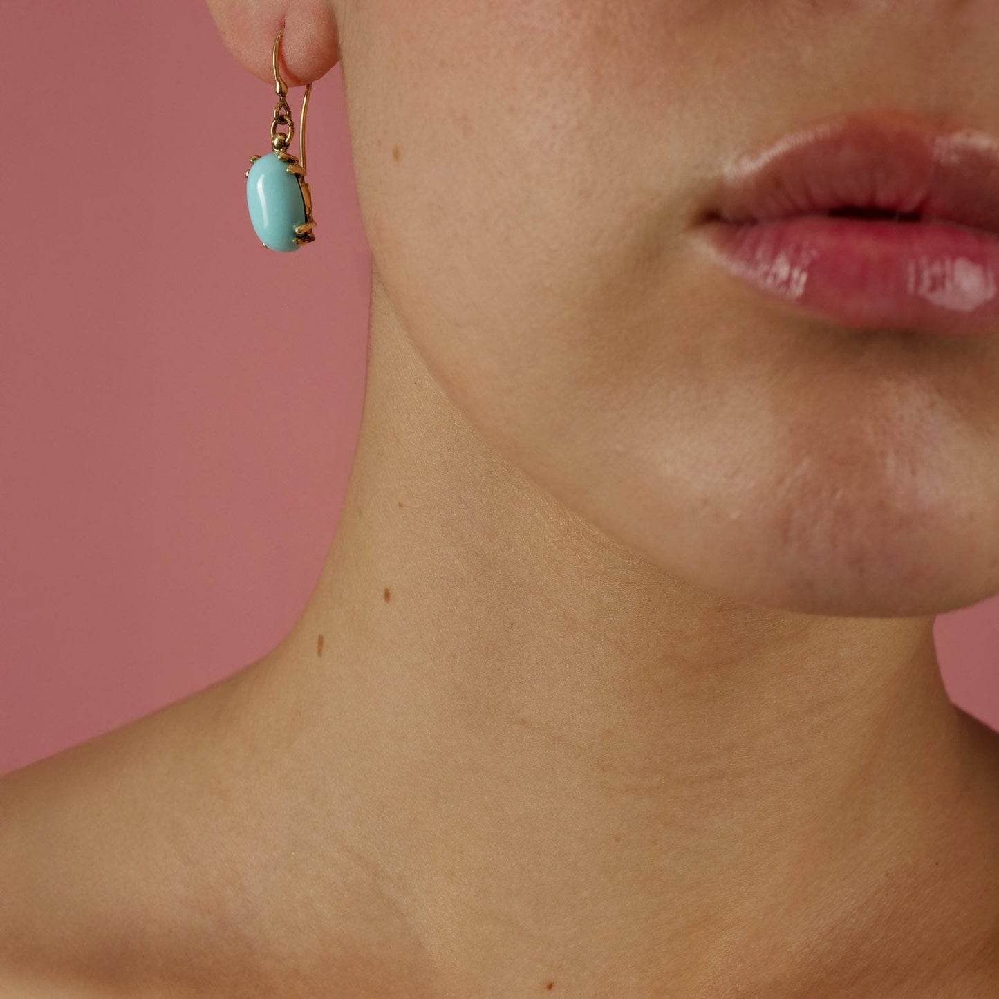 Orecchini Artigianali in Argento con Cabochon Turchese - Artigianato Pasella