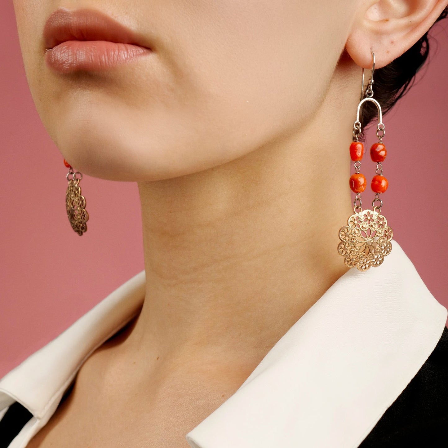 Orecchini Pendenti in Argento con Corallo e Pendente Decorativo - Artigianato Pasella