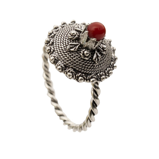 Anello bottone sardo d'argento con pietra di corallo - Artigianato Pasella