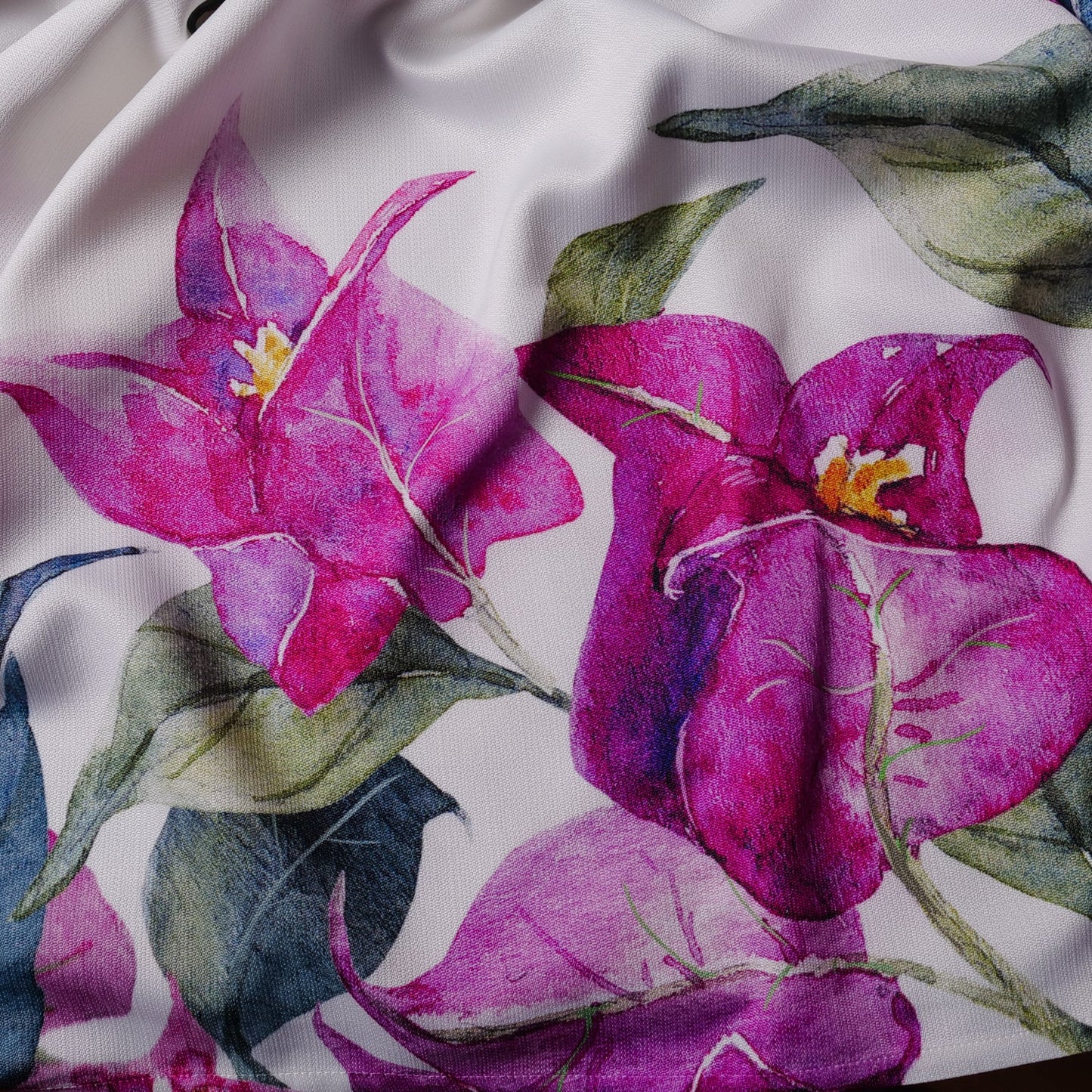 Tovaglia con decorazione Bougainville - Artigianato Pasella