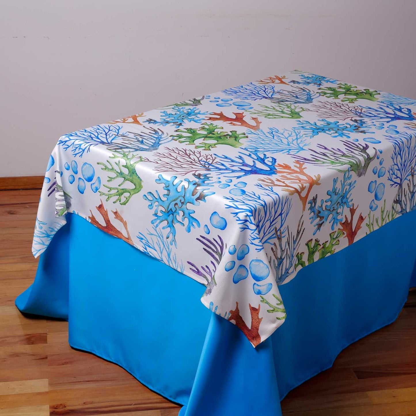 Tovaglia con decorazione dei coralli - Artigianato Pasella