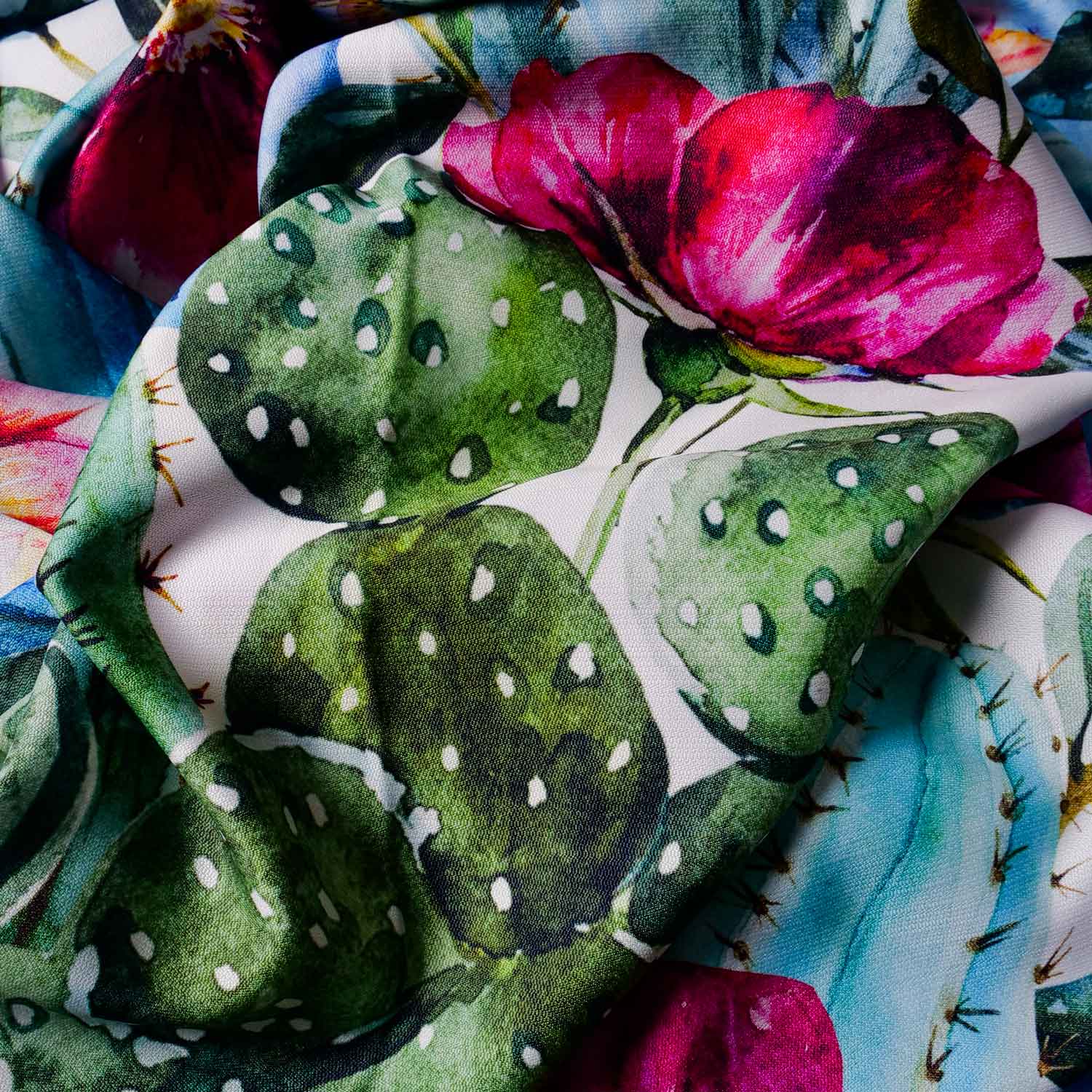 Tovaglia con decorazione di cactus e fiori fucsia - Artigianato Pasella