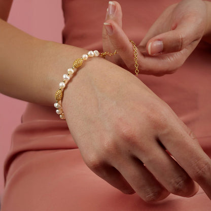 Bracciale Artigianale in Argento con Dettagli Perlati - Artigianato Pasella