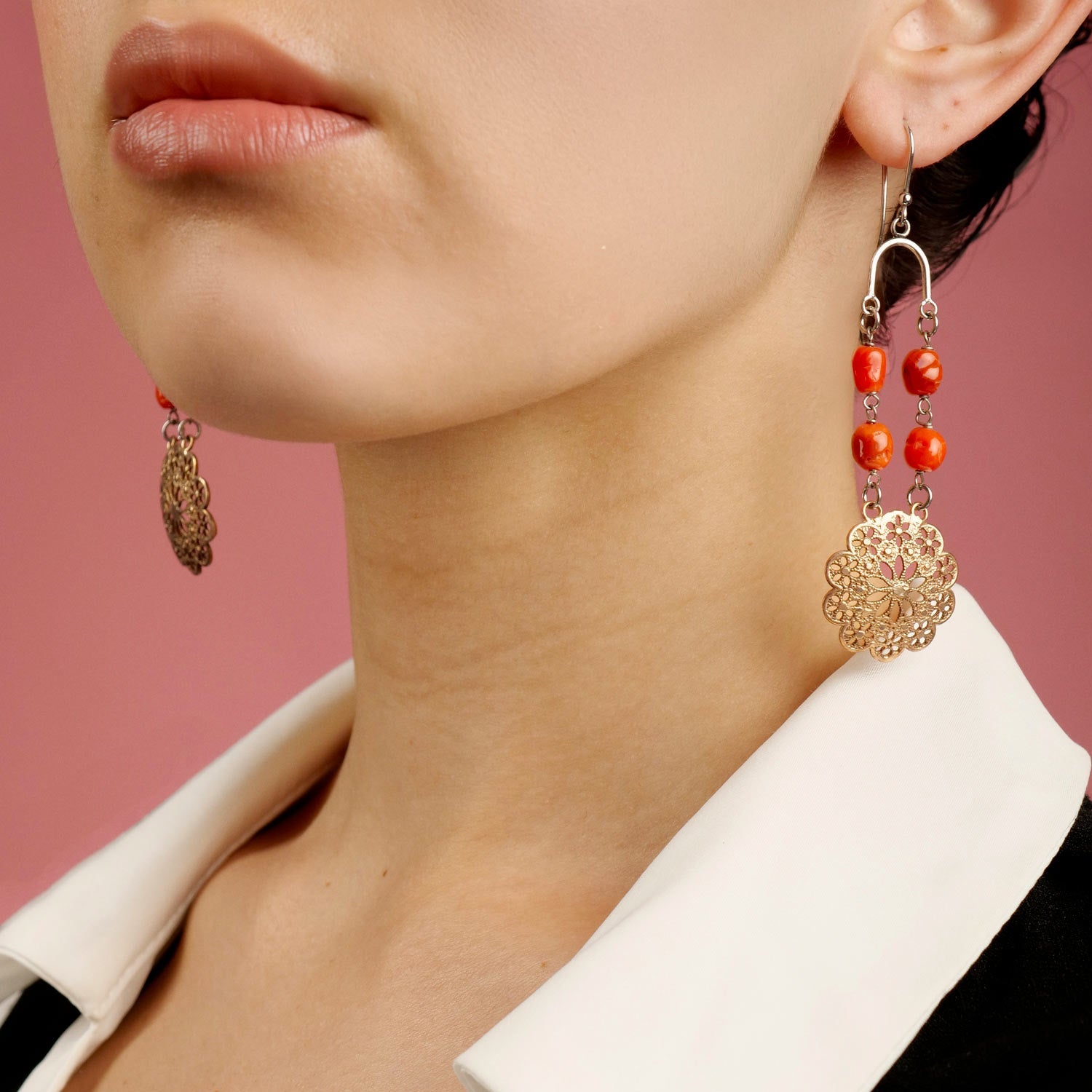 Orecchini Pendenti in Argento con Corallo e Pendente Decorativo - Artigianato Pasella